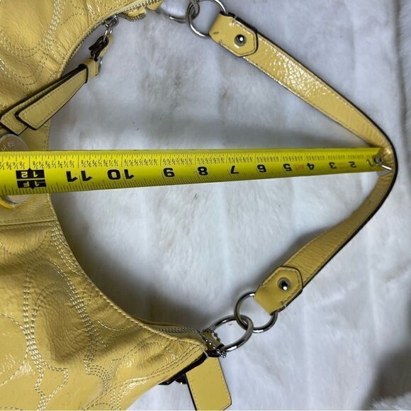 Coach patent leather yellow stitch logo shoulder bag with silver tone hardwares - Picture 10 of 14